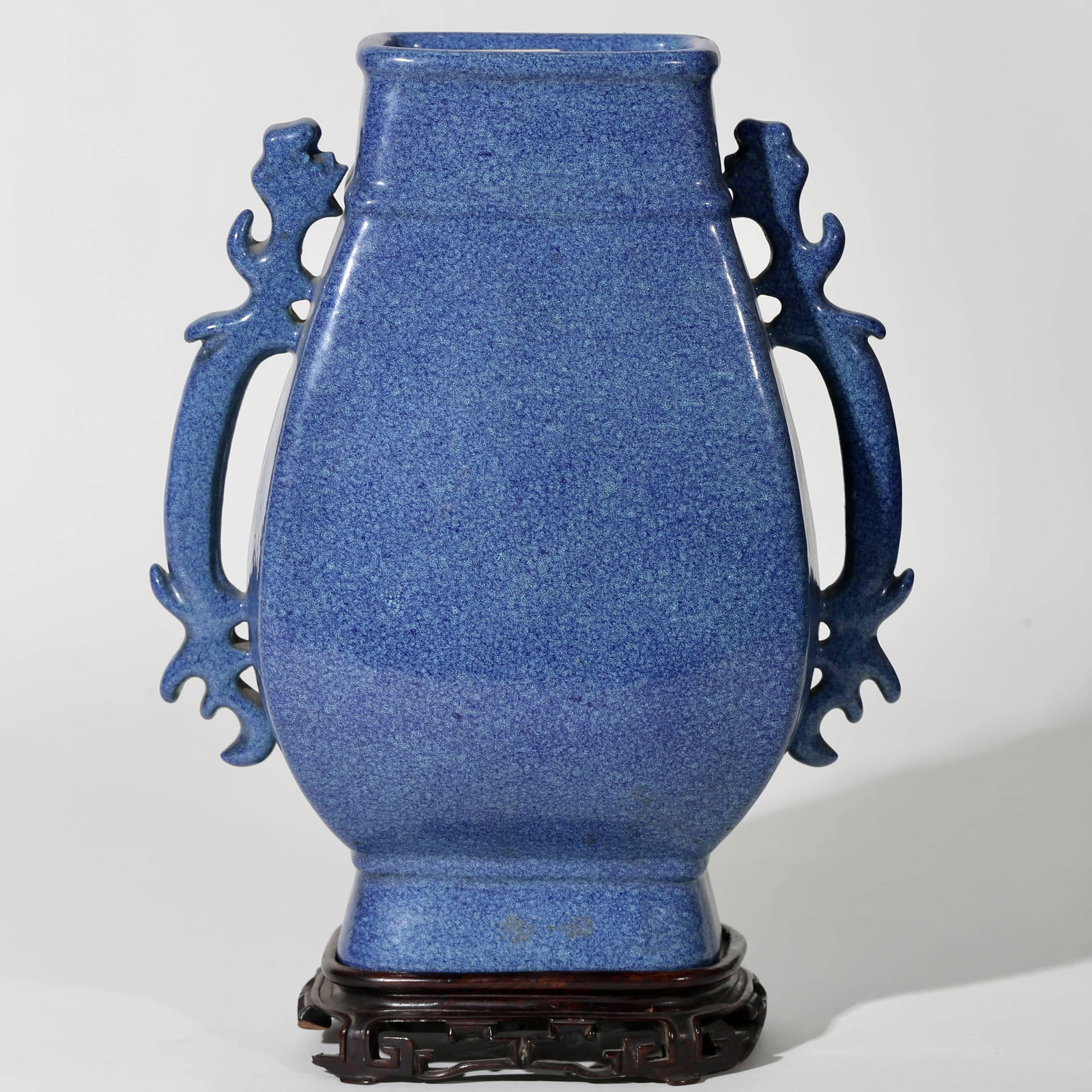 Lu Jun glaze double dragon ear Zun: Lu Jun glaze double dragon ear Zun; 炉钧釉双龙耳尊 Dimensions: H30CM D23CM