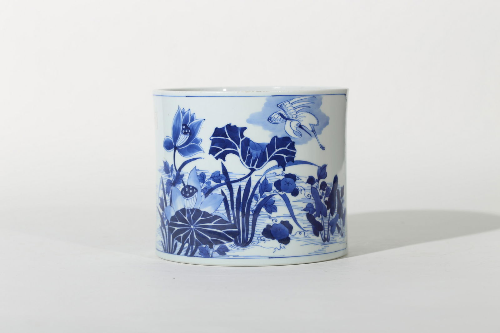 Blue and white landscape design brush sea in the middle (1 of 5)