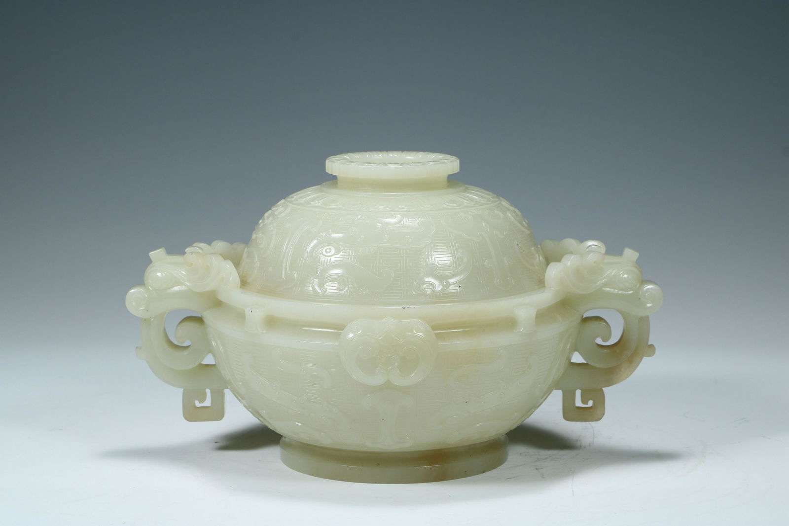 Qing Hetian white jade animal face pattern furnace (1 of 10)