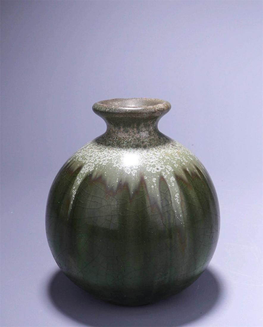 A TANG DYNASTY LU JUN GLAZE DU LU BOTTLE: D5cm H12.3cm
