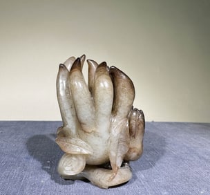MING DYNASTY WHITE JADE BUDDHA'S HAND