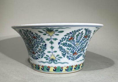 QING DYNASTY DOUCAI HORSESHOE BOWL