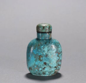 QING DYNASTY TURQUOISE TOBACCO BOTTLE