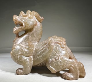 TANG DYNASTY WHITE JADE AUSPICIOUS BEAST