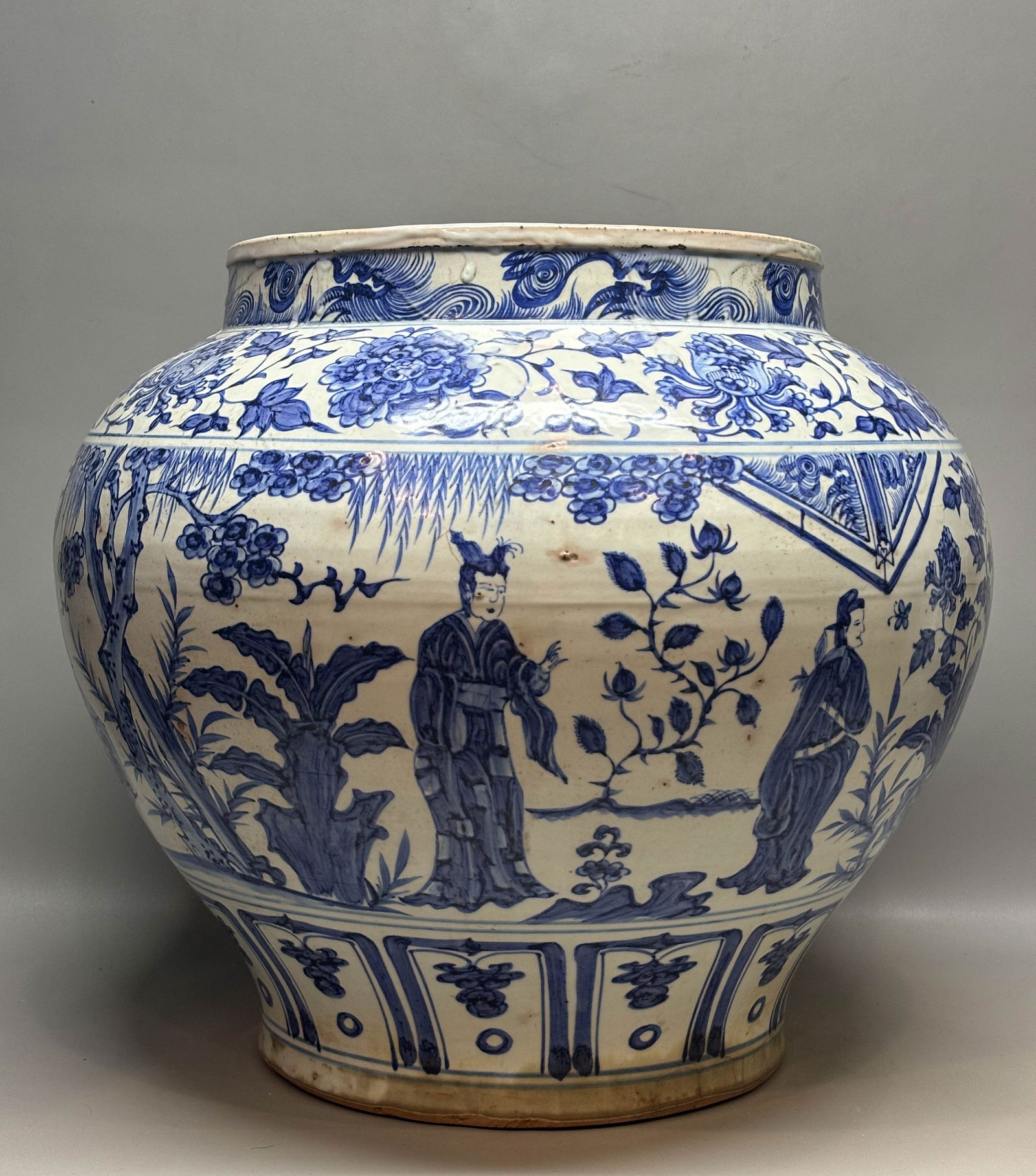 YUAN DYNASTY BLUE AND WHITE FIGURE JAR (1 of 9)