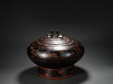 A lacquer gift box, Han Dynasty, China