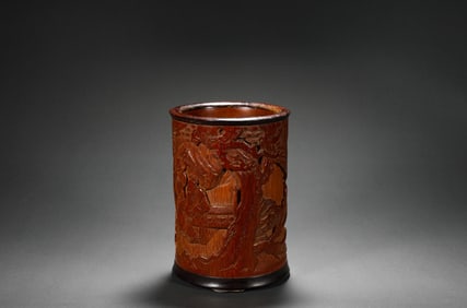 A bamboo pen holder with carved pine trees and figures, Qing Dynasty, China