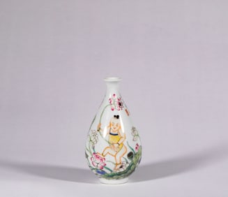 A pastel vase, Qing Dynasty, China