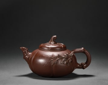Wang Yinxian, a famous Chinese teapot holder, made of purple clay