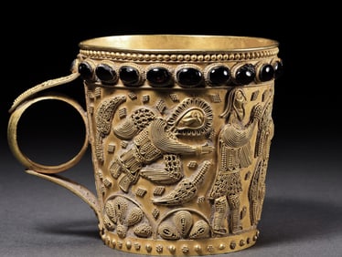 Ancient Roman cup of pure gold