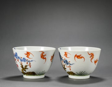 A pair of Qing tea cups
