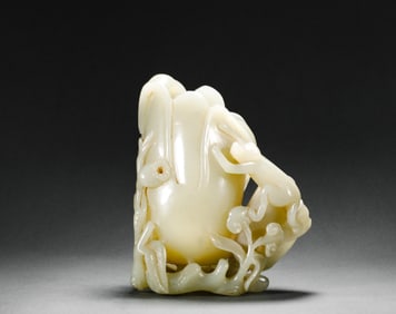 Qing Dynasty Qianlong enjoy and play Hetian jade cup
