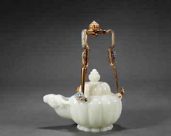 Qing Dynasty Qianlong sheep head girder pot