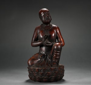 Agarwood Arhat statue of Ming Dynasty