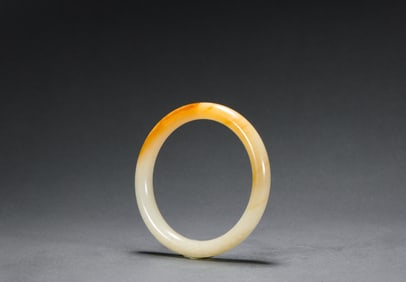 Qing Dynasty Hetian jade bracelet