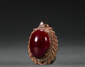 Qing Dynasty gem necklace pendant