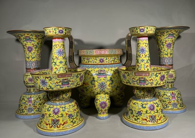 QING DYNASTY PASTEL FIVE OFFERINGS