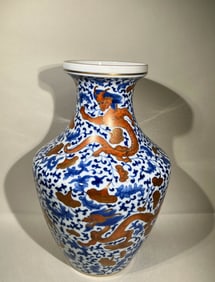 QIANLONG PERIOD OF QING DYNASTY, ALUM RED GOLD-WRAPPED DRAGON PATTERN STATUE