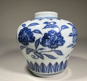 MING DYNASTY BLUE AND WHITE JAR