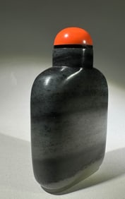 QING DYNASTY HETIAN JADE BLUE AND WHITE SMOKE BOTTLE