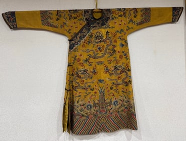 QING DYNASTY TAPESTRY PEACOCK FEATHER DRAGON PATTERN DRAGON ROBE WITH TWELVE CHAPTERS