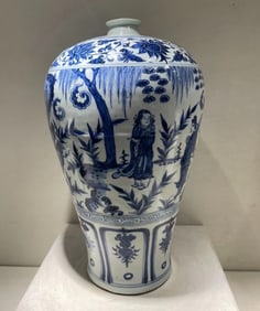 YUAN DYNASTY BLUE AND WHITE FIGURE VASE