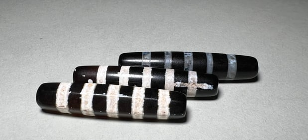 TANG DYNASTY THREAD BEADS