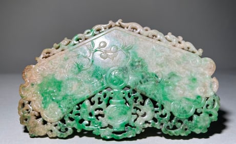 QING DYNASTY JADE CHIME