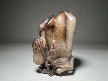 MING DYNASTY WHITE JADE BUDDHA'S HAND