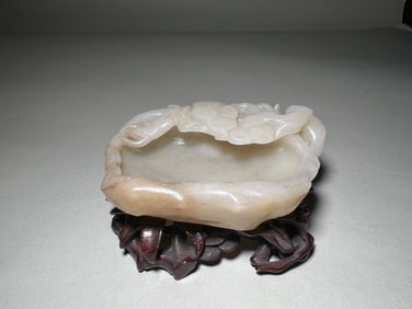 MING DYNASTY JADE WASH