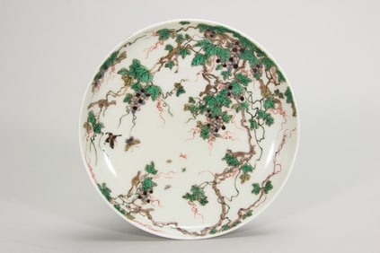 A multicolored porcelain plate,Qing Dynasty,China,Qing Dynasty,China