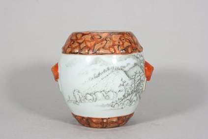 A landscape patterned porcelain jar with beast shaped ears,Qing Dynasty,China