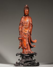 A boxwood Guanyin statuette,Qing Dynasty,China