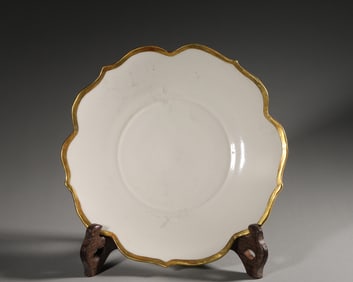 A flower shaped Ding kiln porcelain plate,Song Dynasty,China