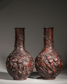 A peach carved aloeswood vases,Qing Dynasty,China