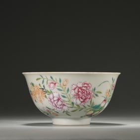 A famille rose flower porcelain cup,Qing Dynasty,China