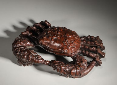 A longan wood crab shaped box,Qing Dynasty,China