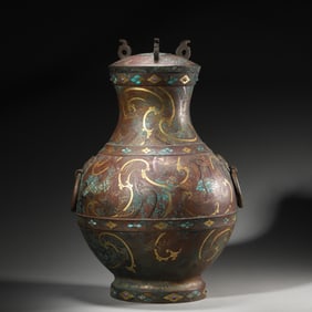 A gold, silver and gem-inlaid bronze pot,Zhou Dynasty,China