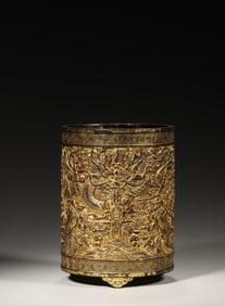 A dragon patterned gilding copper brush pot,Qing Dynasty,China