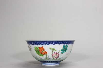 A blue and white famille rose egret and lotus porcelain bowl,Qing Dynasty,China
