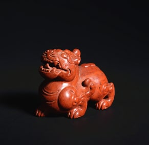 RED AGATE AUSPICIOUS BEAST OF HAN DYNASTY