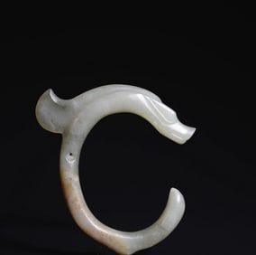 HAN DYNASTY JADE C-SHAPED DRAGON