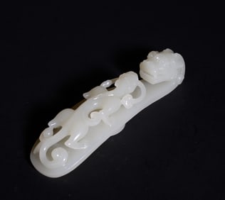 QING DYNASTY WHITE JADE DRAGON HOOK