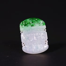 QING DYNASTY JADEITE DRAGON PATTERN PLAQUE