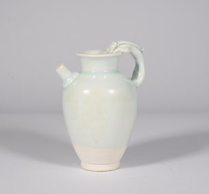 MING DYNASTY HUTIAN KILN VASE
