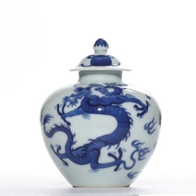QING DYNASTY KANGXI BLUE AND WHITE DRAGON JAR