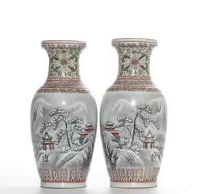 A PAIR OF PASTEL SNOWSCAPE VASES FROM THE REPUBLIC OF CHINA