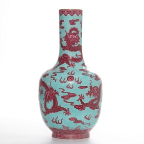 QING DYNASTY DAOGUANG ROUGE DRAGON PATTERN BOTTLE