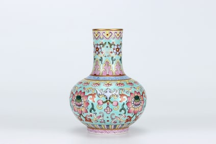 QING DYNASTY PASTEL FLOWER VASE