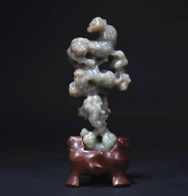 QING DYNASTY JADE ORNAMENTS